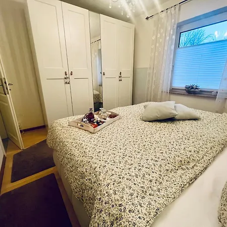 Sommerlund - Macht Laune Auf - Ruhige Und Sonnige Mit Terrasse Und Garten Nahe Und Ostsee Apartment